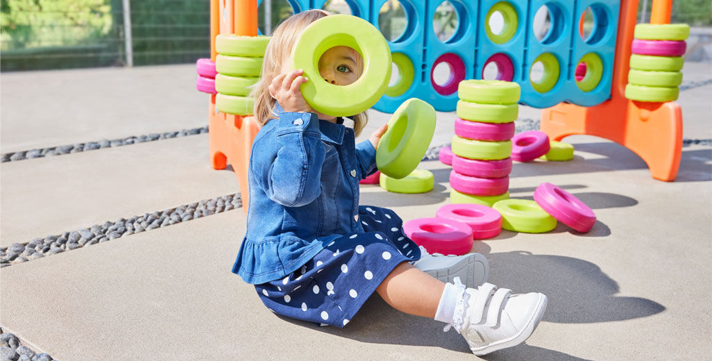 https://www.chicco.es/dw/image/v2/BJJJ_PRD/on/demandware.static/-/Sites-Chicco-Spain-Library/es_ES/dw8f2bdf63/site/09-Landing Productos/nuova-collezione-abbigliamento-scarpine/coleccion-calzado-231.jpg